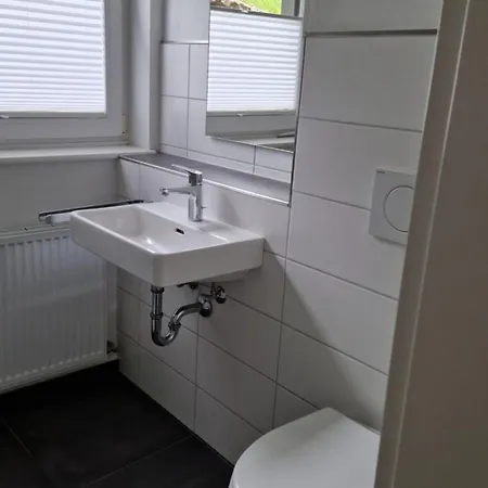 Klein Mit Garten شقة *