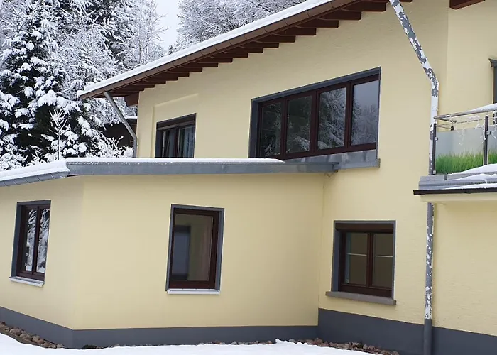 Klein Mit Garten 아파트